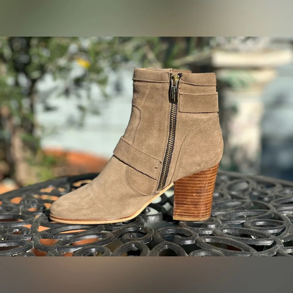 Kurt Geiger London — Suede Ankle Boots - Picture 4 of 8